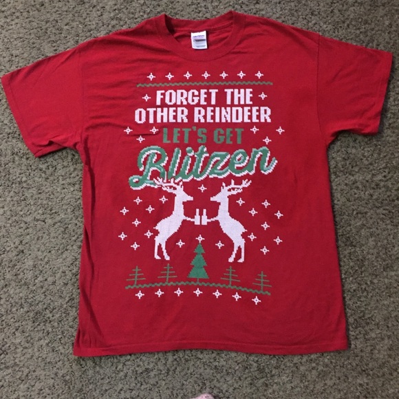 Gildan Other - Red Christmas T-Shirt Sz L